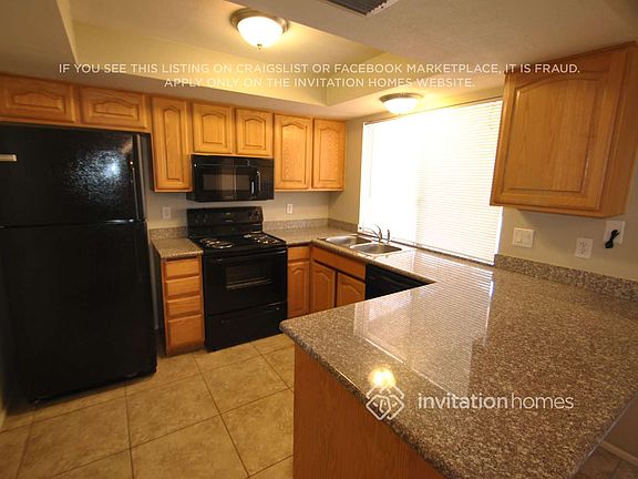 4th image of 217 S 132nd St