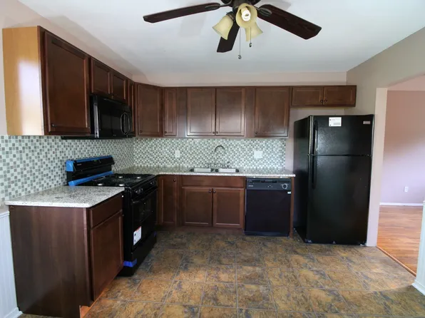 1150 Clark St, Florissant, MO 63031