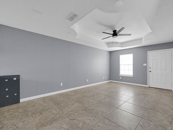 2nd image of 112 E Peter St #1121