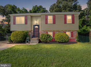 7912 Liberty Cir, Pasadena, MD 21122