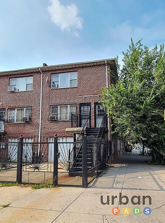 1st image of 373 Kosciuszko St