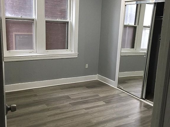 3rd image of 225 Jackson St APT 2