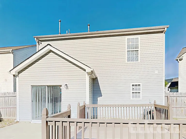 1211 Joannas Ct — Photo 15