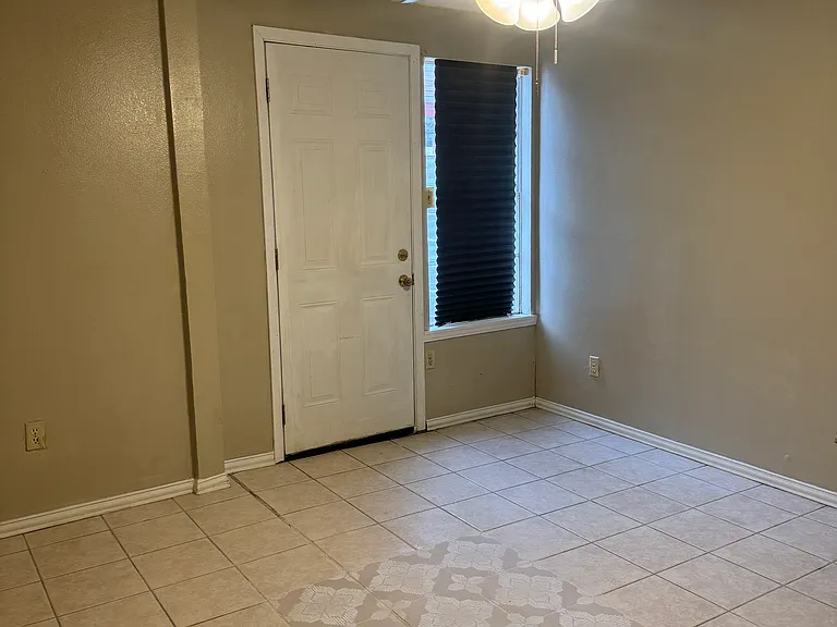 1805 San Agustin Ave #A — Photo 8