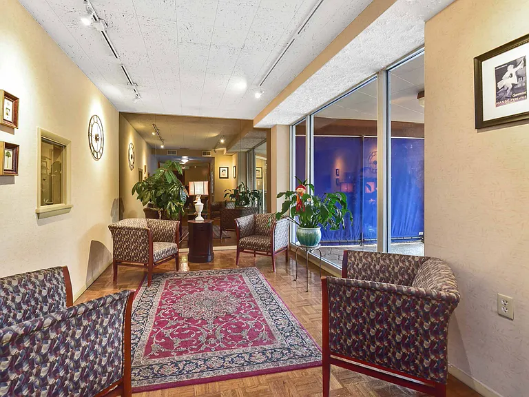 11850 Edgewater Dr #820 — Photo 33