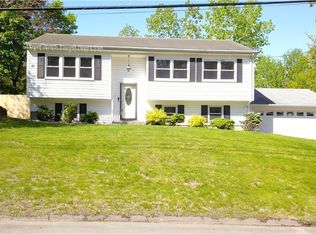 197 Pinecrest Dr, Waterbury, CT 06708