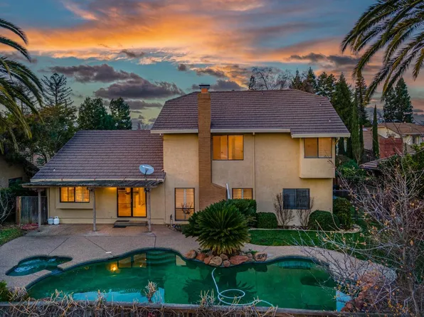 9104 Shady Hollow Way, Fair Oaks, CA 95628