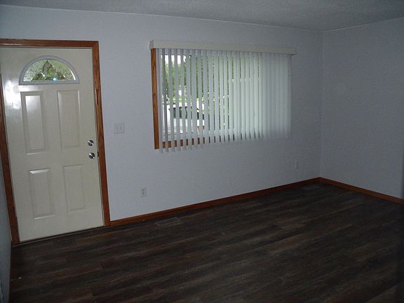 5th image of 3923 Florinda Ave