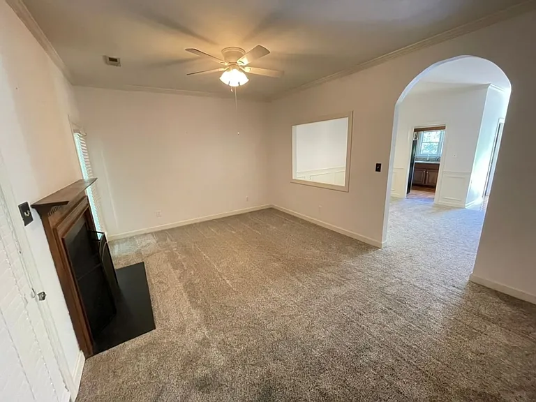 103 New Britain Ct — Photo 6