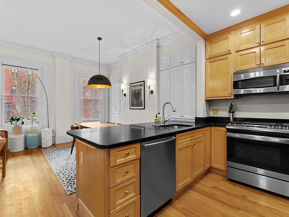 Kitchen-dining area