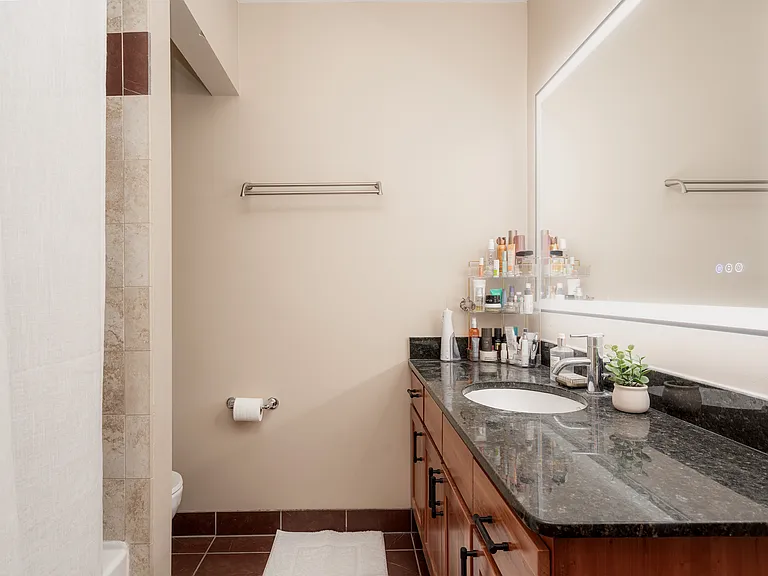 2715 Blake St #204 — Photo 25