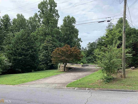 2nd image of 2834 Sardis Dr