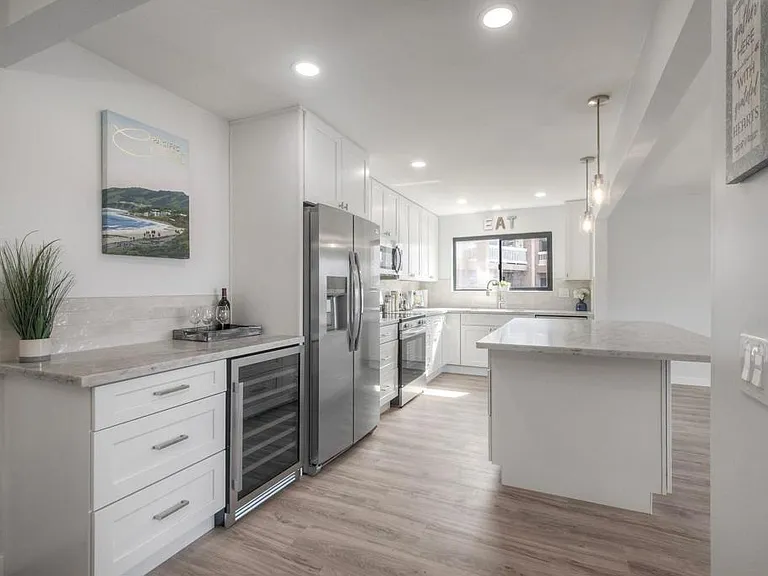 4705 Marina Dr #10 — Photo 19