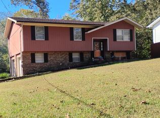 1032 Hillcrest Rd, Hixson, TN 37343