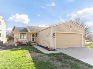 716 Woodcreek Cir, Saline, MI 48176