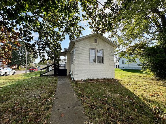 2nd image of 1146 11th St