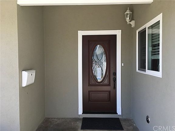 3rd image of 13611 Siskiyou St