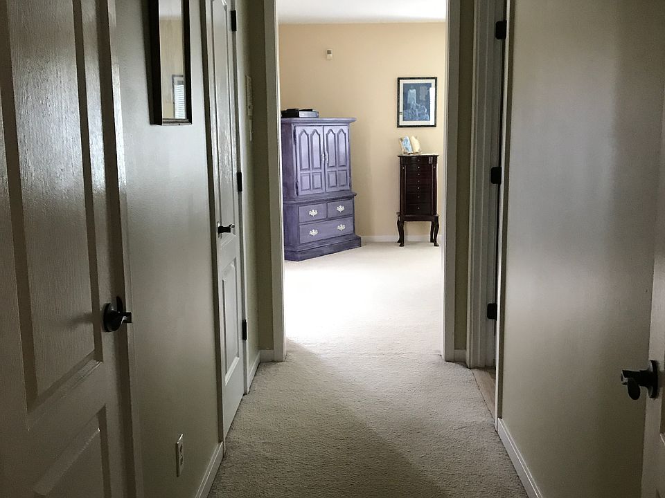 Priv Mast Suite with 2 clts