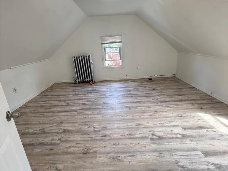 386 Summer Ave — Photo 10