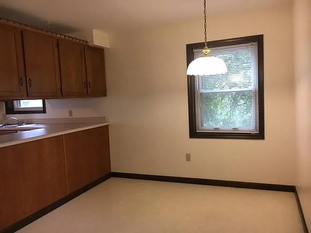 171 1/2 W Newell Ave #UPSTAIRS — Photo 2