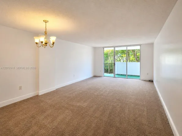 2780 NE 183rd St APT 215, Aventura, FL 33160