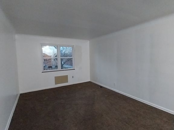4th image of 17808 Lakeshore Blvd #11489223
