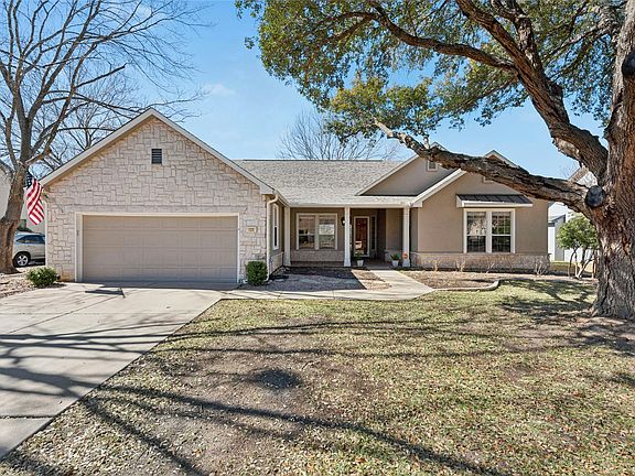 3rd image of 125 Crystal Springs Dr