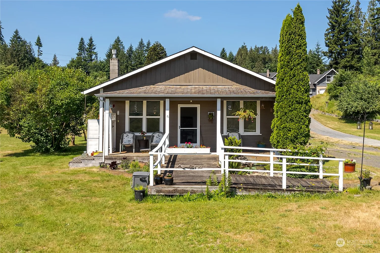 21708 88th Drive NE photo 1