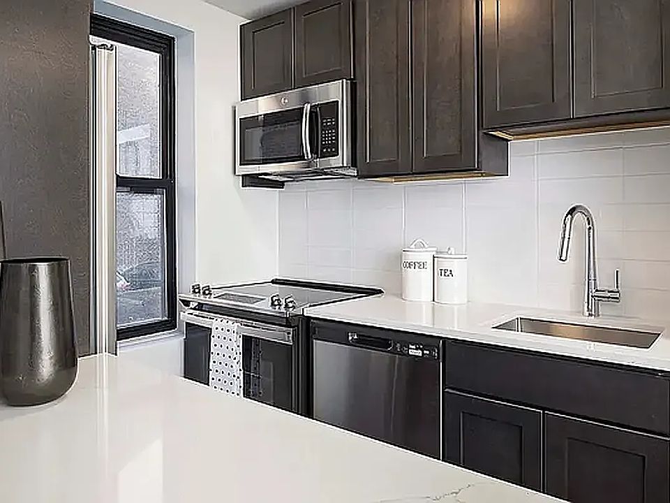 1st image of 2420 Morris Ave #6AA