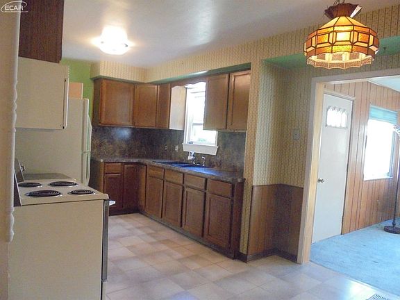 4th image of 1418 Berrywood Ln