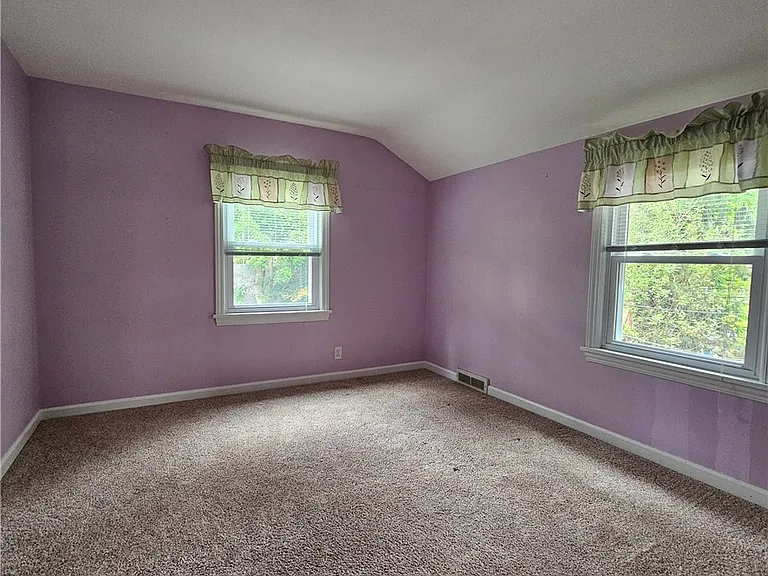 50 Greenview Dr — Photo 25