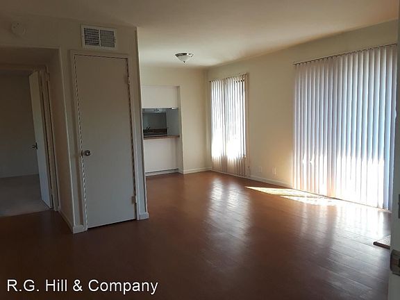 2nd image of 1978 Desert Cir APT 4