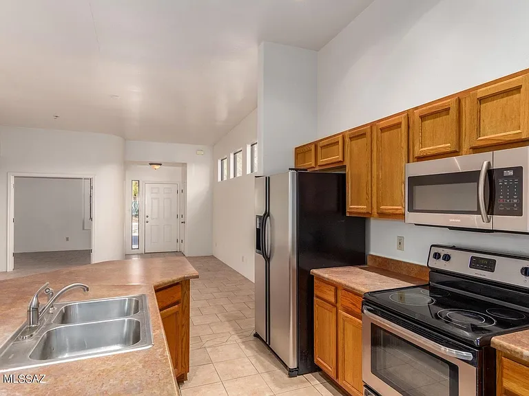 3158 N Avenida Del Clarin #TILES — Photo 29
