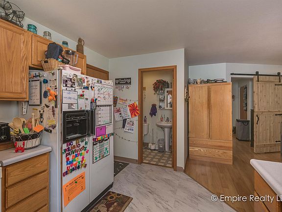 4th image of 1130 Acorn Cir
