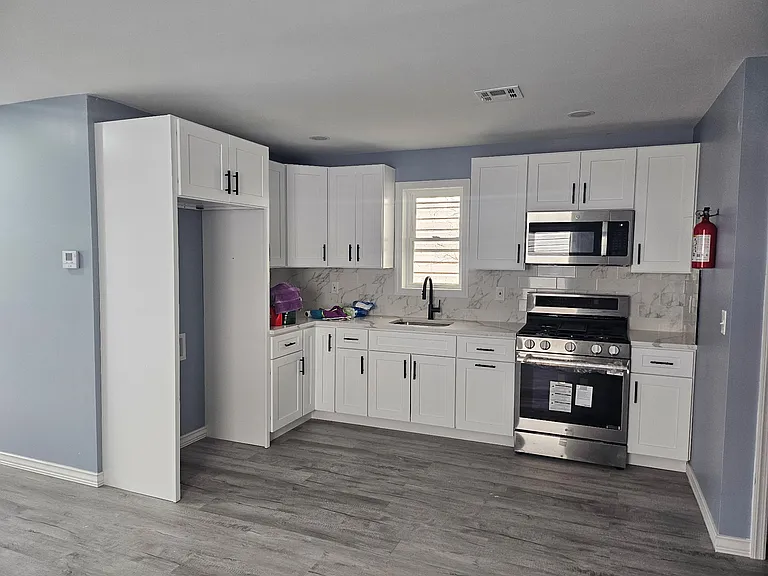 101 N 3rd St #2 — Photo 5