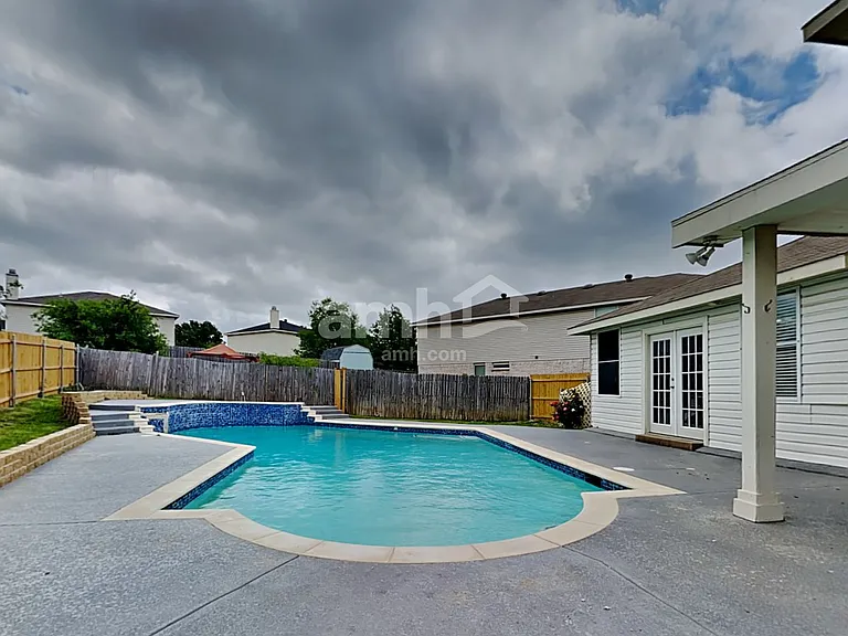 1404 Sunflower Ct — Photo 22