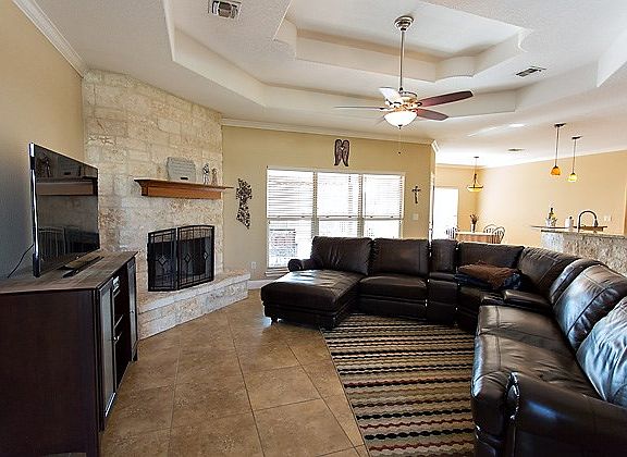 3rd image of 1212 Kyle Ln
