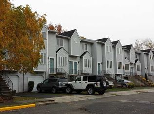 128 Oak St, Wood Ridge, NJ 07075