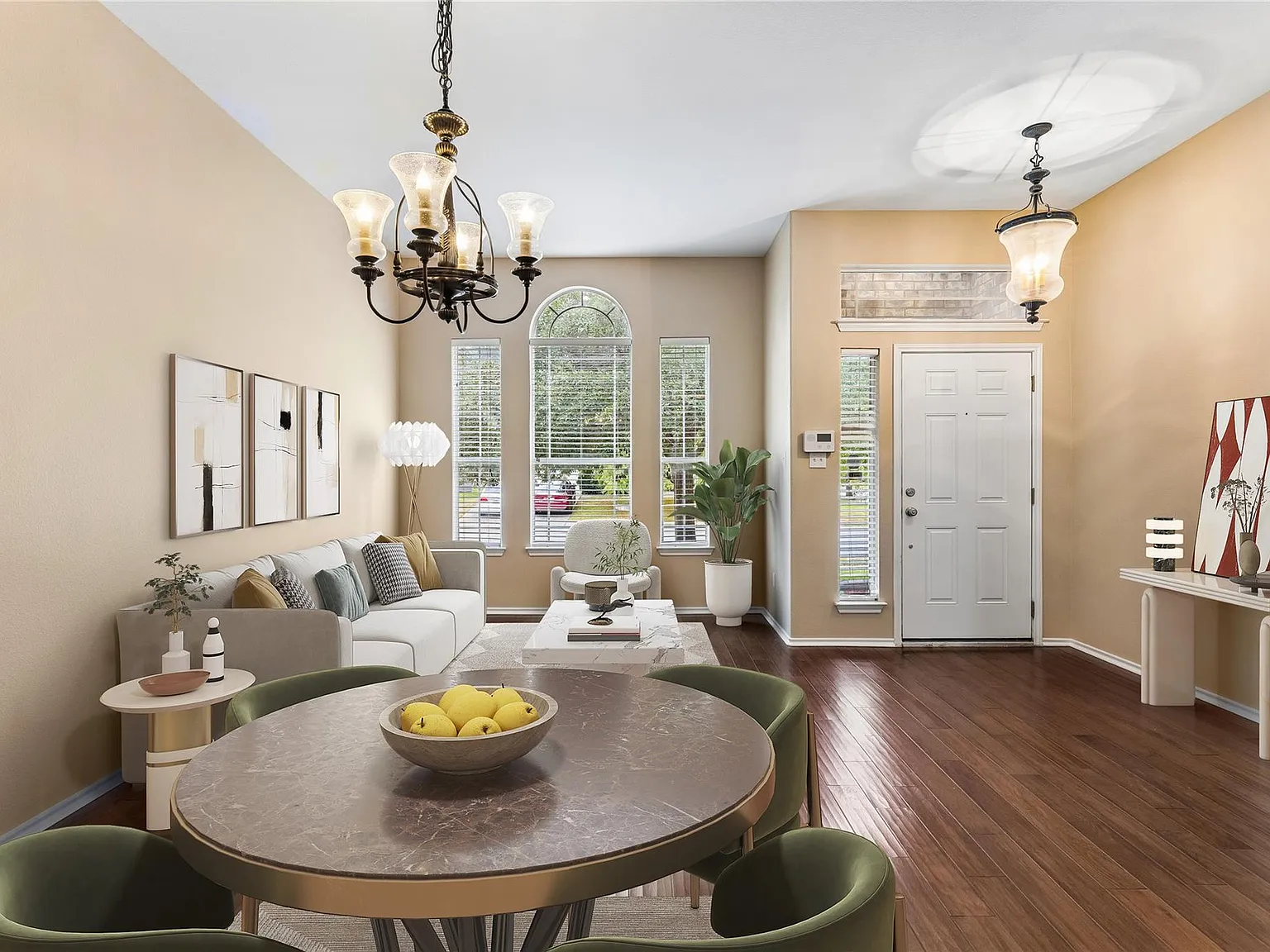 4 bed, 2.0 bath, 2299 sqft, $2,500 — Photo 2