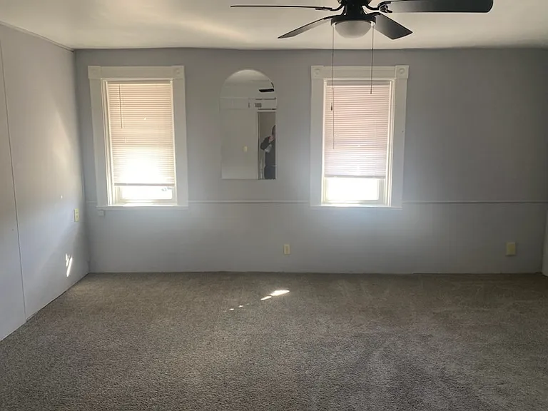2228 Shelby St #C — Photo 3