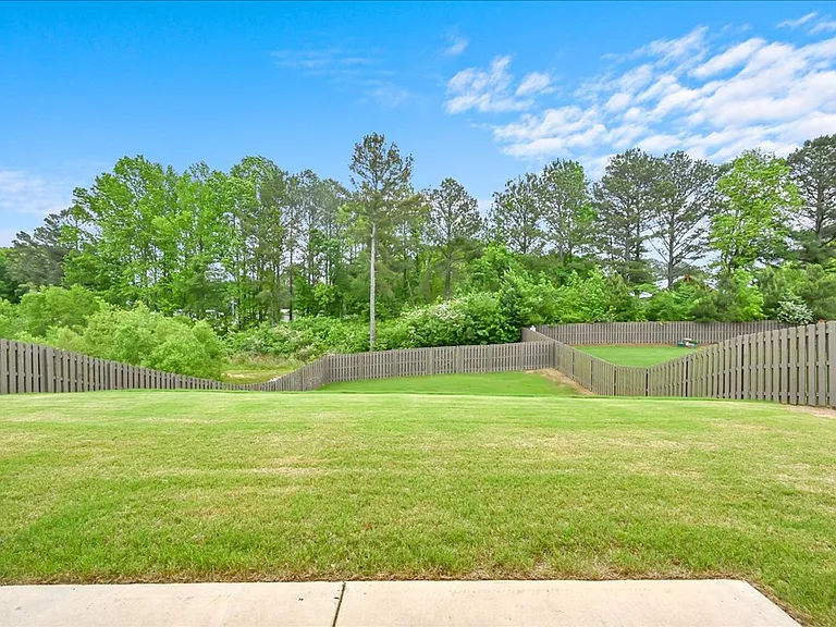 2058 Austin Dr N #E — Photo 23