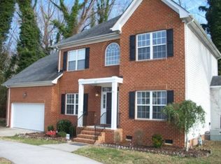 617 Oak Grove Ln, Virginia Beach, VA 23452