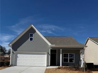 18 Primrose Dr, Dallas, GA 30132