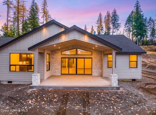 238 Willow Bay Rd, Priest River, ID 83856