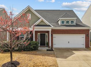 717 Maple Brook Rd, Fuquay Varina, NC 27526