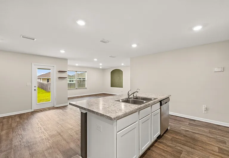 7292 Ellie B Dr — Photo 21