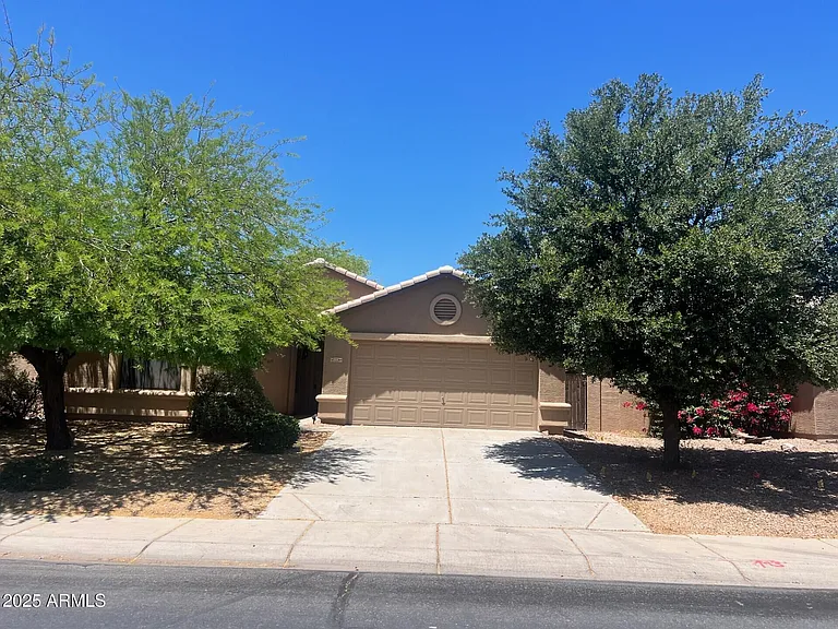 22264 N Kingston Dr — Photo 3