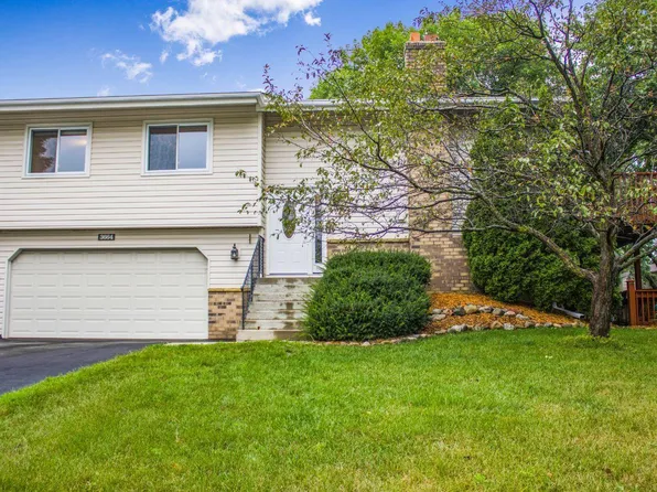 3664 York Dr, Woodbury, MN 55125