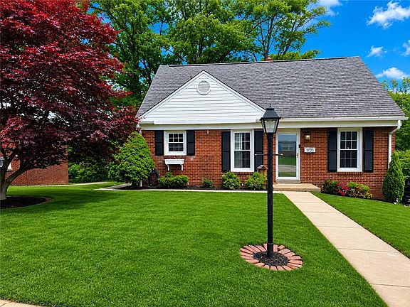 2nd image of 5020 Clifton Dr