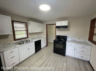 1612 W Calhoun St, Springfield, MO 65802